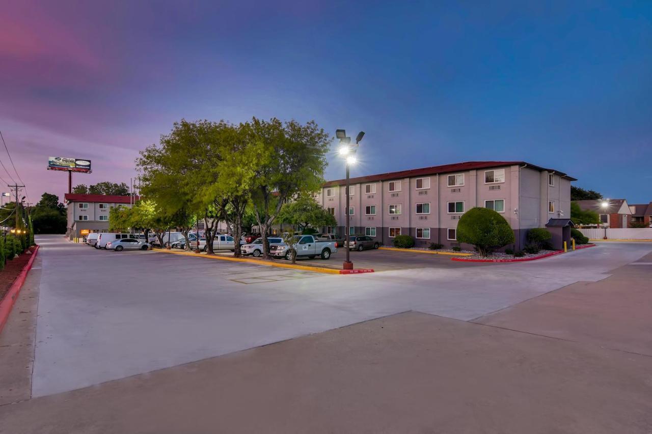 Orangewood Inn And Suites Midtown Austin Luaran gambar